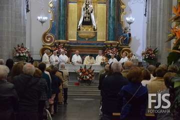 Procesión religiosa de San Gregorio y actuación del humorista Maestro Florido (Foto Francisco Javier Santana y TA)